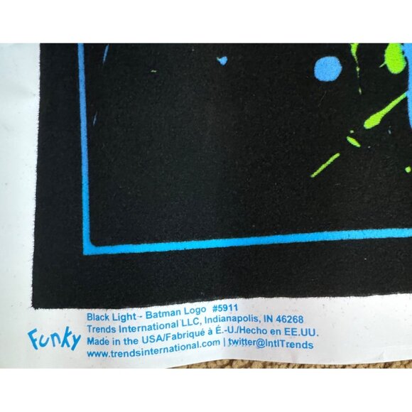 Black Light Batman Logo Poster #5911 flocked rare DC comics 35x23" READ - Picture 2 of 3